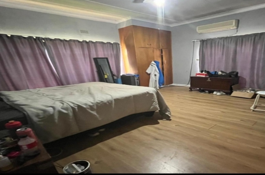 4 Bedroom Property for Sale in Noordhoek Free State